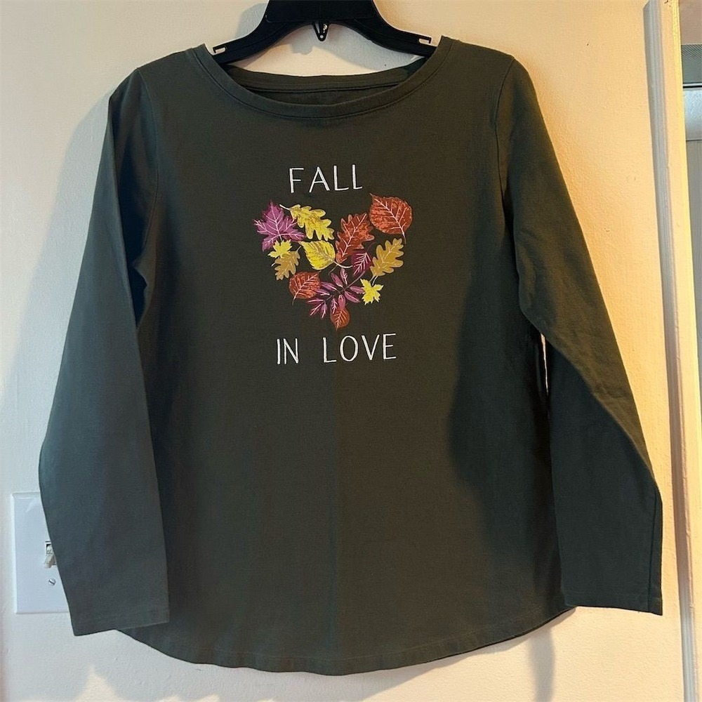 Talbots Women's Petite Long Sleeve‎ Tee Green "Fall in Love" print